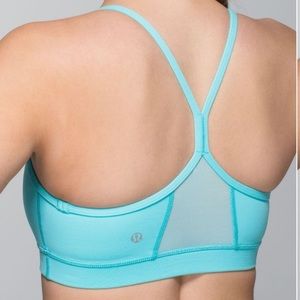 Turquoise Lululemon sports bra, NEVER worn.